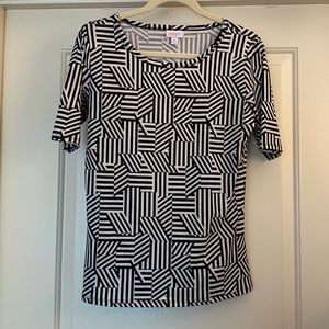 LuLaRoe Geometric GiGi. Size Medium.